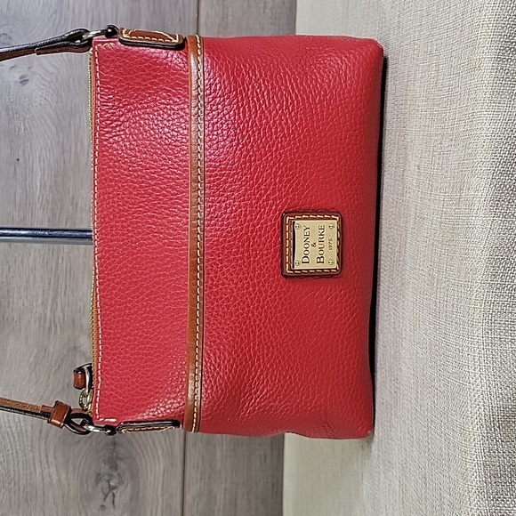 Dooney & Bourke Red Pebble Leather Crossbody Shoulder Bag - Picture 2 of 12